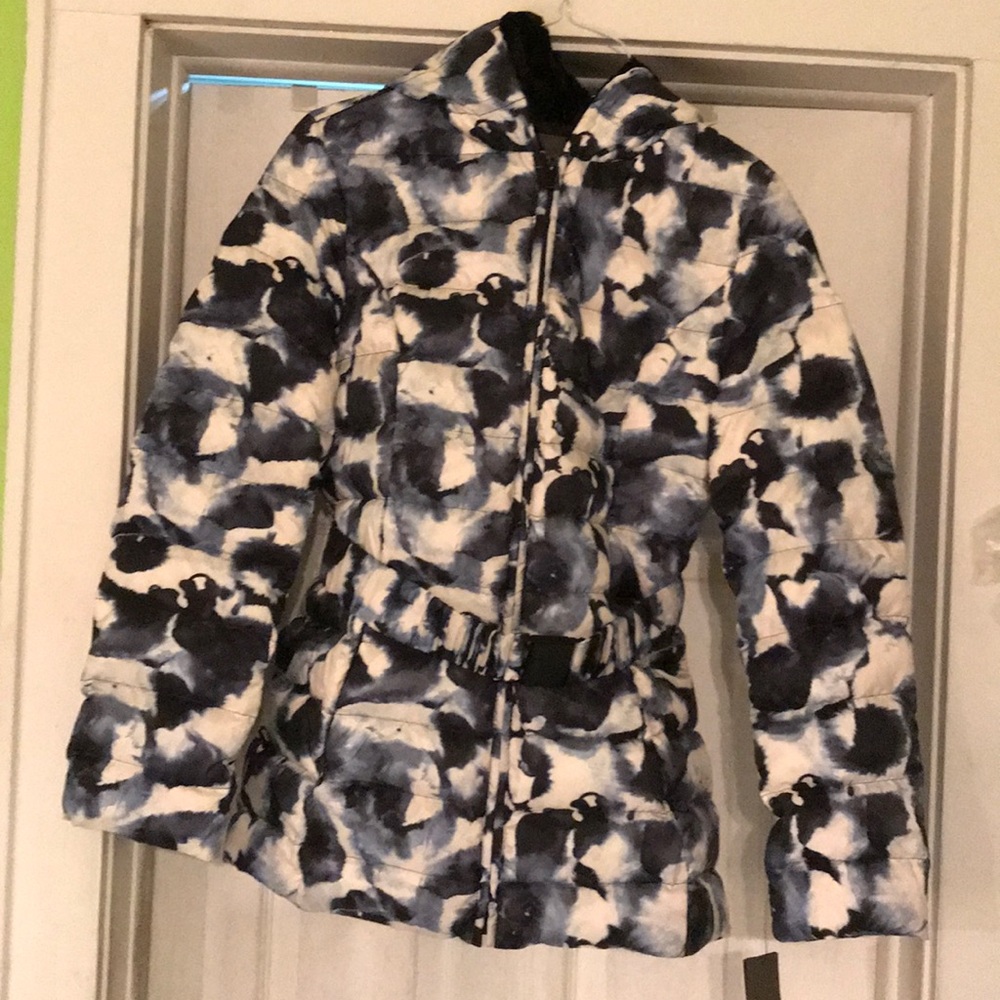 Vera Wang Women’s down-filled coat with feathers